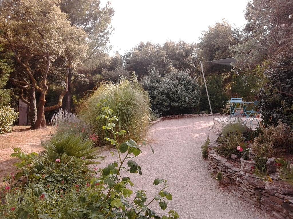 Les Florides Apartment L'Isle-sur-la-Sorgue Bagian luar foto